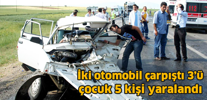 İki otomobil çarpıştı 3