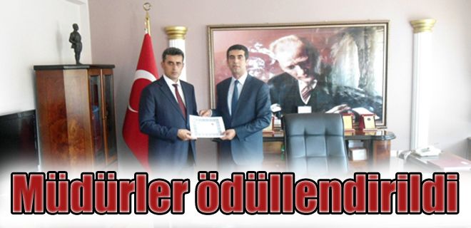 Başarılı okul müdürlerine ödül