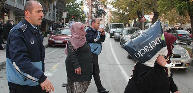 Bizim dilenciler seyahate başladı