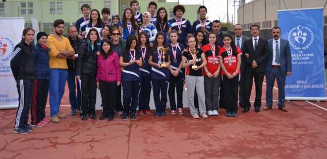 Raketler kıyasıya yarıştı