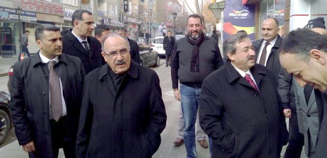 Terörün her türlüsüne karşıyız