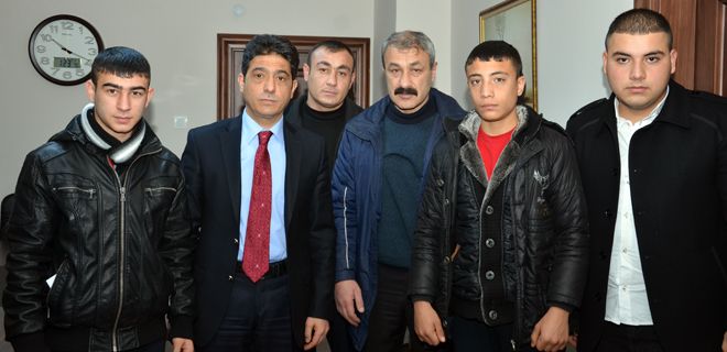 Gençlerden başarı bekliyoruz