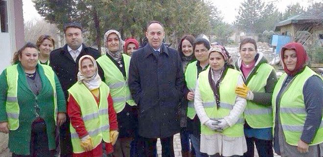 Artık çiçeklerimizi kendimiz üretiyoruz