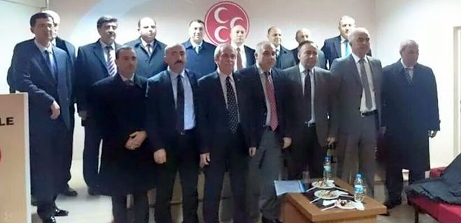 Adaylarımıza eşit mesafedeyiz