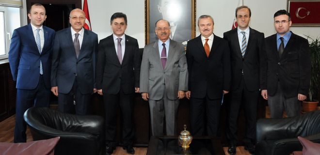 Veren el ile alan el arasında köprü olacağız