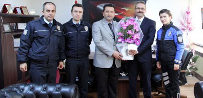 Müdürden anlamlı ziyaret