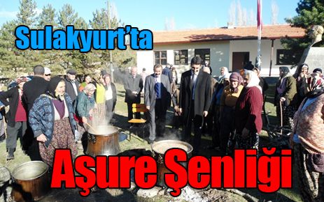 Aşure şenliğinde buluştular