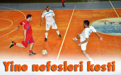 Futsal yine nefesleri kesti 