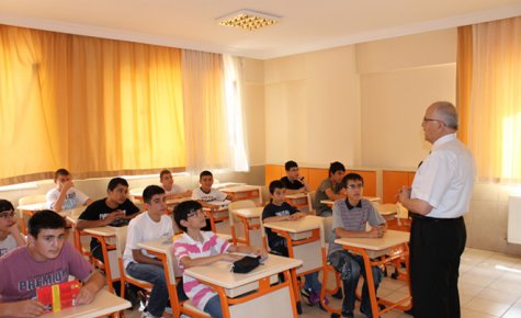 ?GELECEĞE YÖN VERECEK KİŞİLER ÇOCUKLARIMIZDIR?