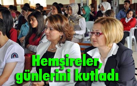 Hemşireler, günlerini kutladı 