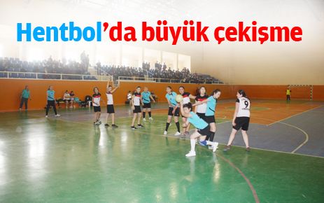 Hentbol?da büyük çekişme