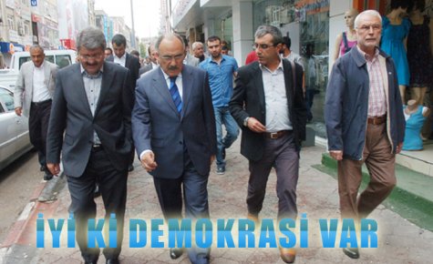 İYİ Kİ DEMOKRASİ VAR 