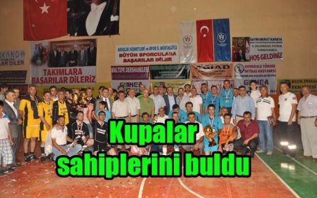 Kupalar sahiplerini buldu 