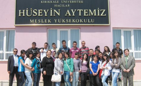 LİSELİLER ÜNİVERSİTEYİ GEZDİ