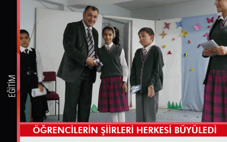 Öğrencilerin şiirleri herkesi büyüledi 