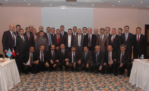 ÖRGÜTLENMENİN OLMADIĞI YERDE DEMOKRASİ OLMAZ