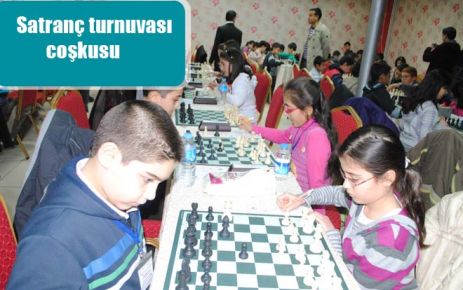 Satranç turnuvası coşkusu 