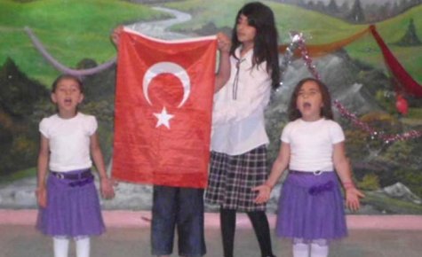 ŞENLİKLE TATİLE ?MERHABA? DEDİLER
