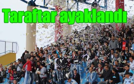 Taraftar ayaklandı