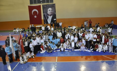 TEAKWONDO HEYECANI SONLANDI 
