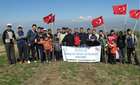 ZİRVEDE ÇAM FİDANI DİKTİLER